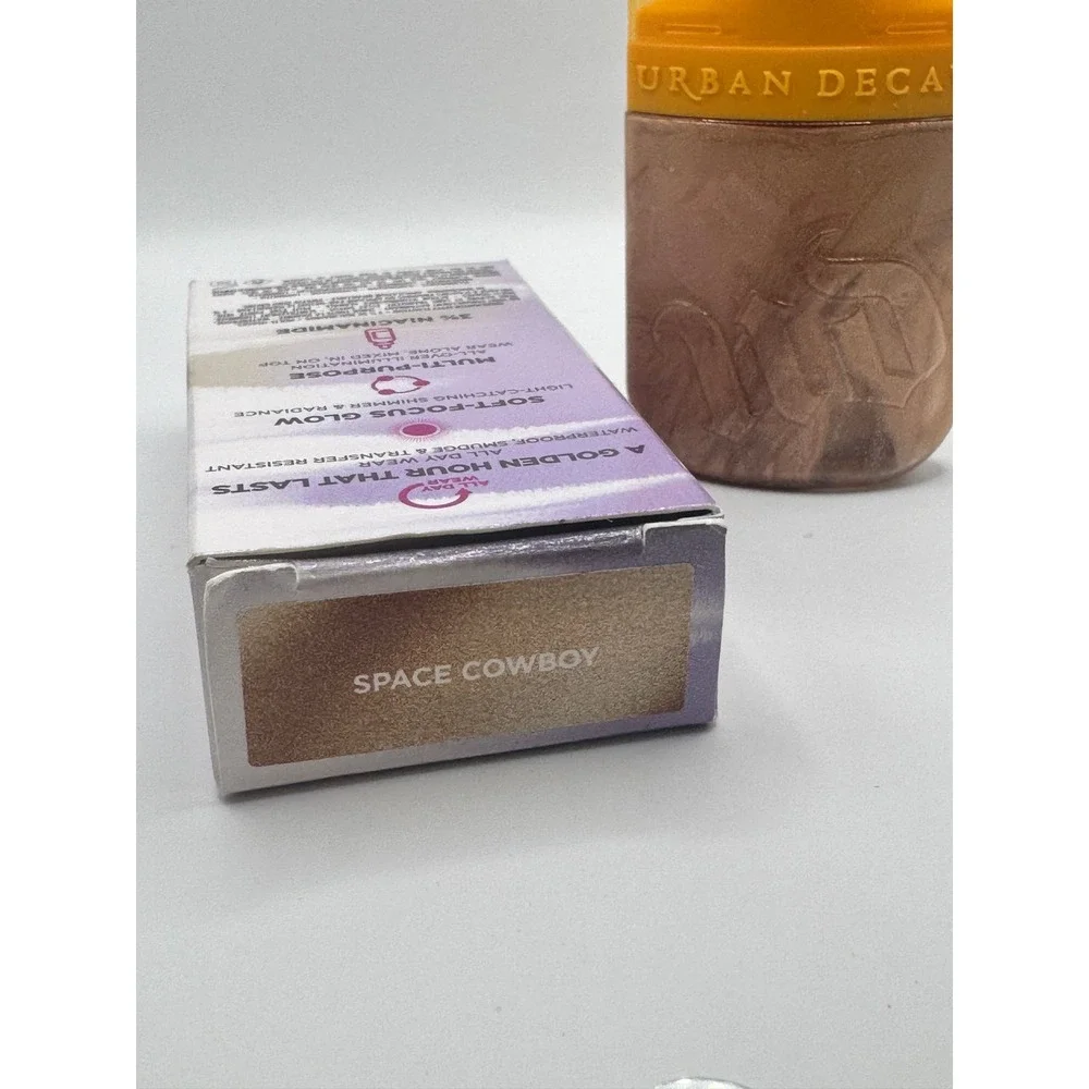 Urban Decay Face Bond Illuminator Golden Hour‎ Space Cowboy